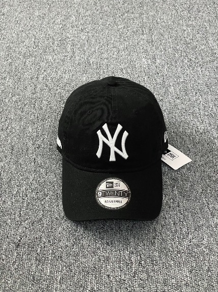 New MoMA x NEW ERA NY Yankees Ball Cap Black